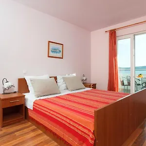 Apartment Alajbeg, Trogir